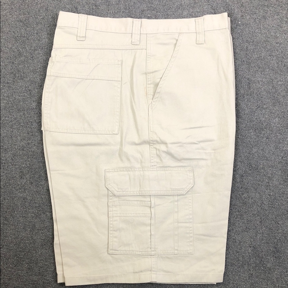 NWT Wrangler Men's Light Tan Cargo Shorts Sz 42 (M1) - Picture 6 of 6